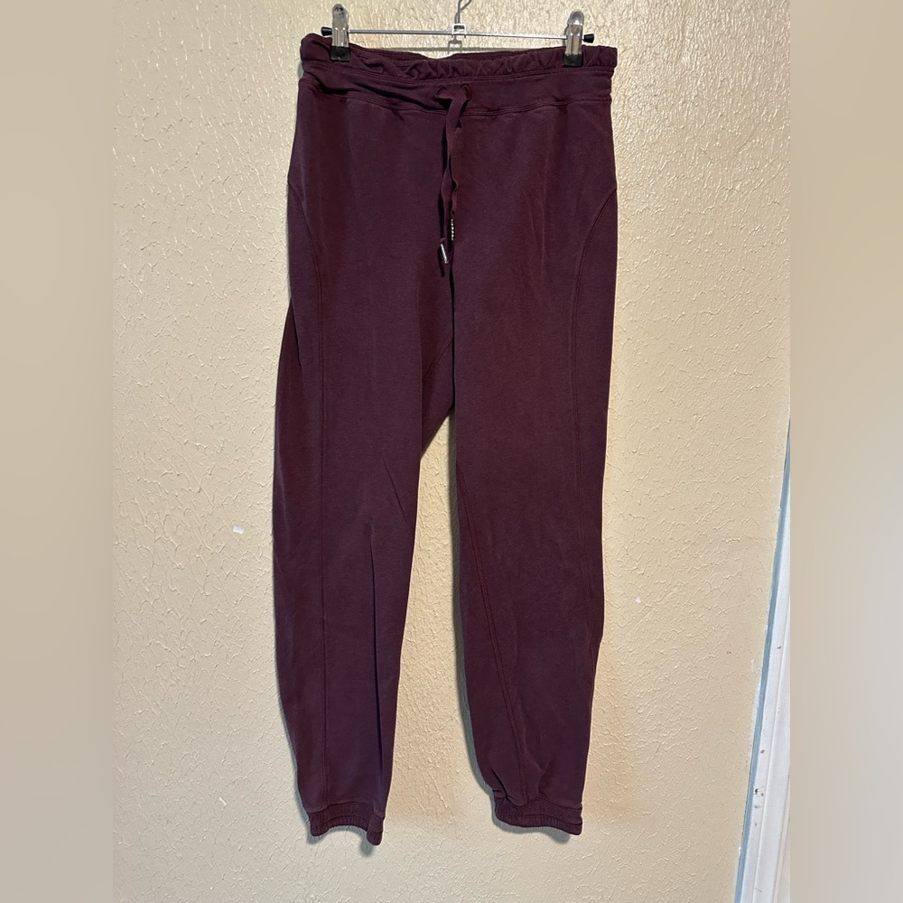 Lululemon Joggers Size‎ 6 Pull On Drawstring Burgundy